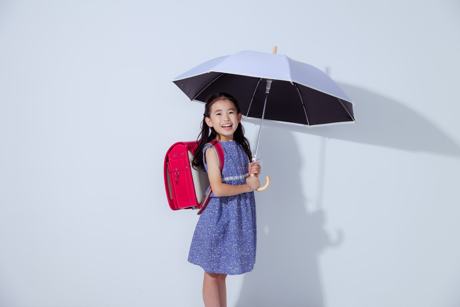 a.s.s.aの子ども用日傘が高知県香南市内の小学校へ寄贈されました